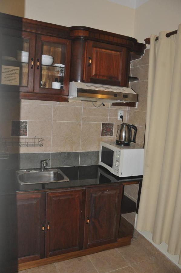 Caroline Hotel Ho Chi Minh City Bagian luar foto