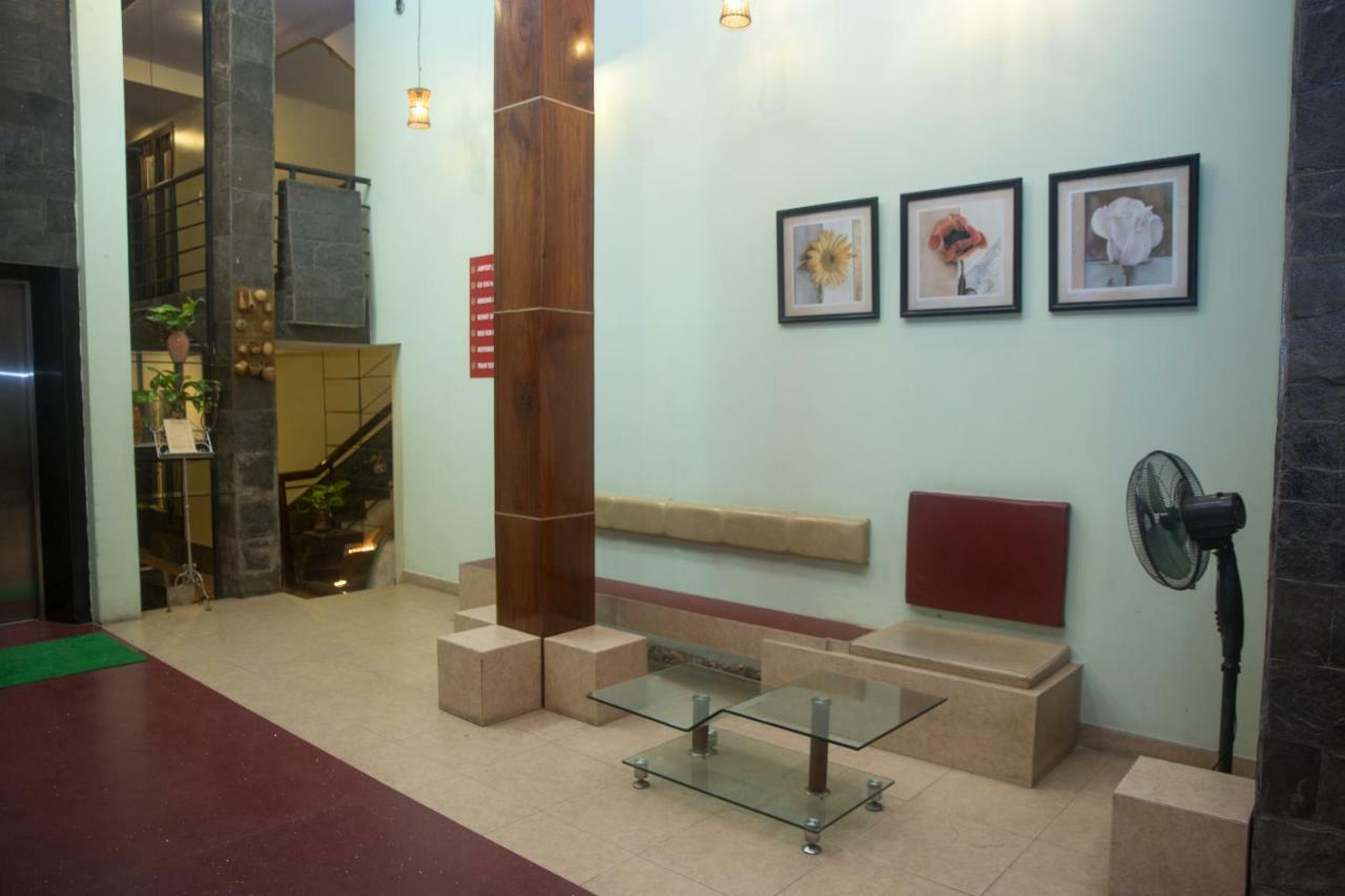 Caroline Hotel Ho Chi Minh City Bagian luar foto